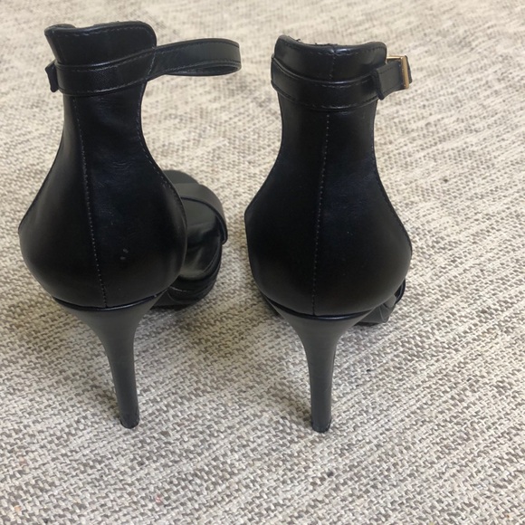 ZAPSHOES BLACK SANDALS SIZE 36 - Picture 2 of 7